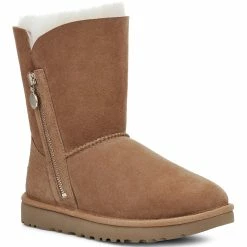 UGG Women's Bailey Zip Short Winter Boots